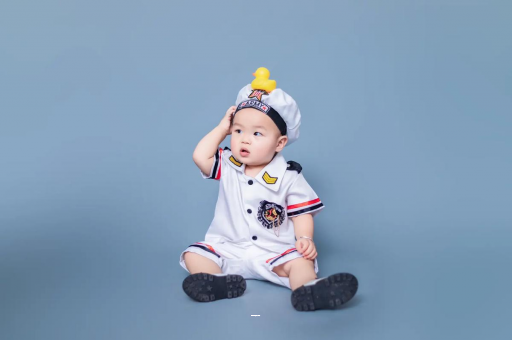 新疆宝宝老摇头怎么回事 新疆宝宝老摇头怎么回事